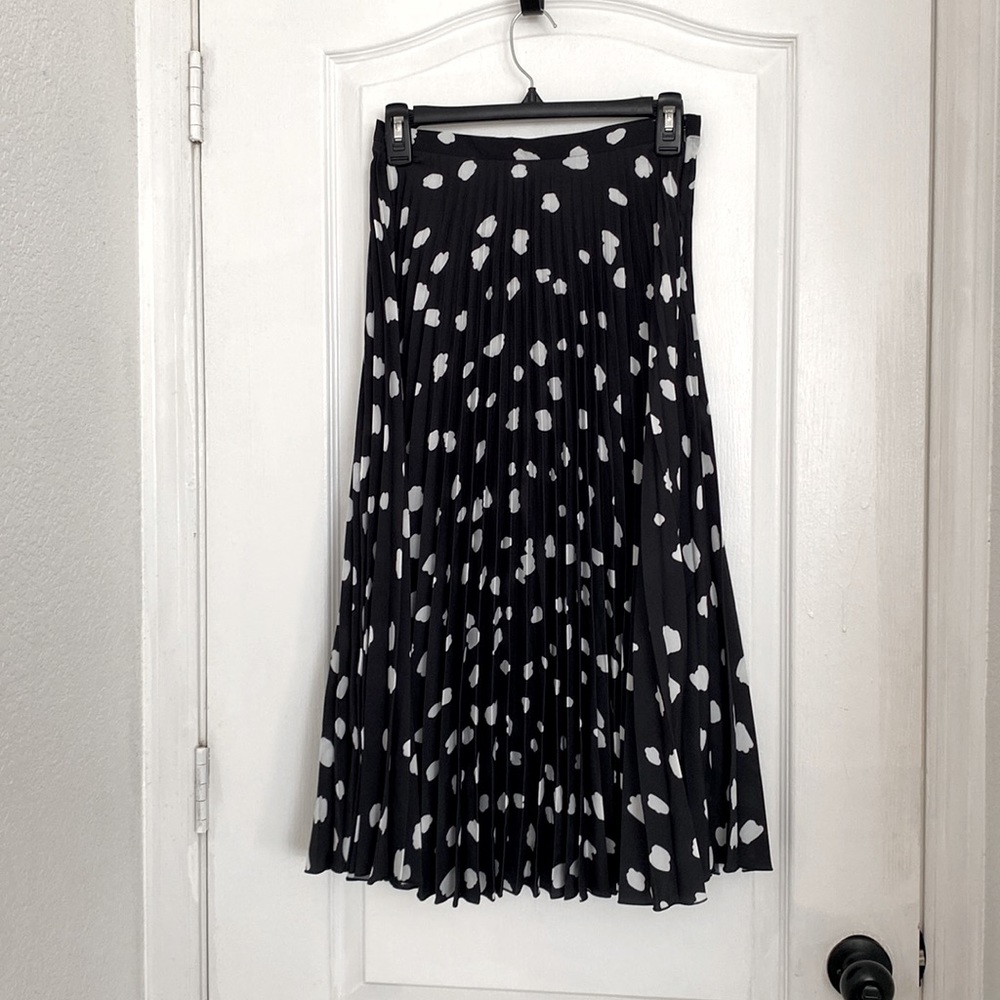 Closet. London skirt